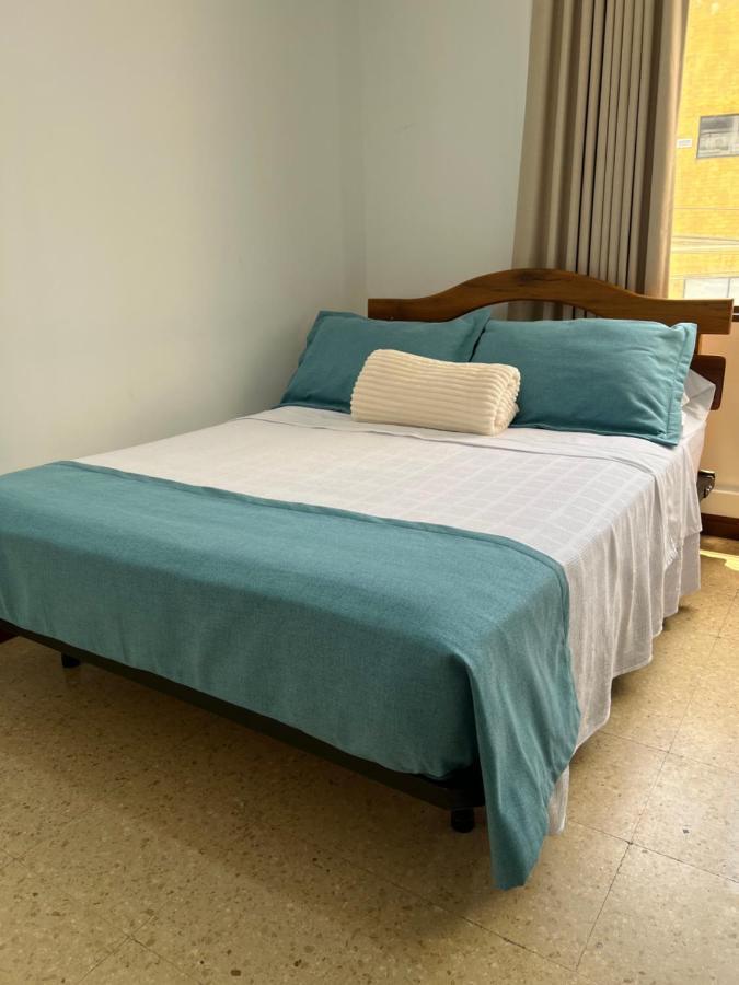 Hotel Caucasia 外观 照片