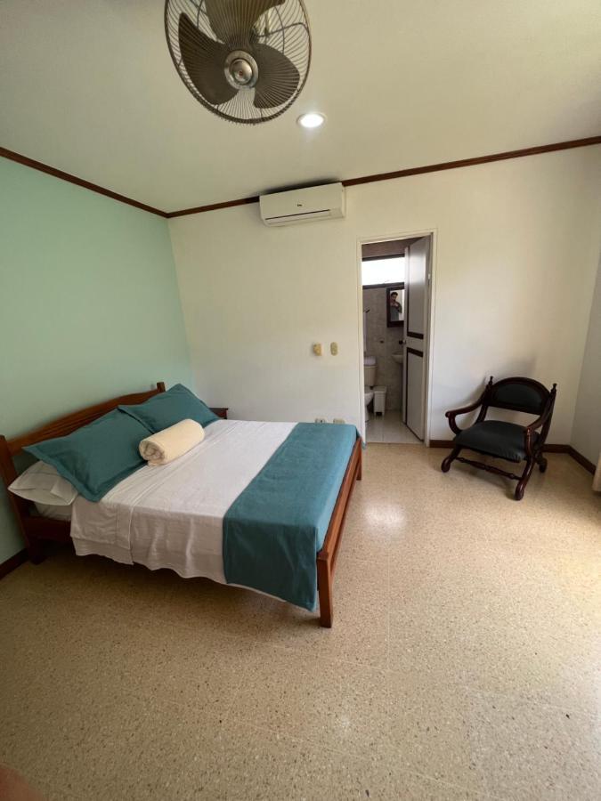 Hotel Caucasia 外观 照片